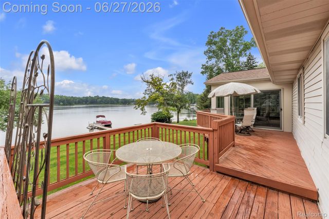 2276 Webster Park Drive, Genoa Township, MI 48843