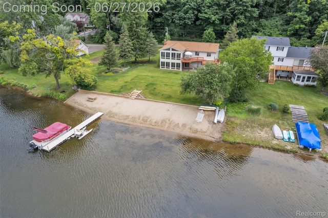 2276 Webster Park Drive, Genoa Township, MI 48843