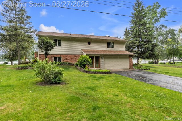 2276 Webster Park Drive, Genoa Township, MI 48843