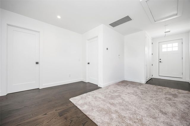 128 Priscilla Avenue, Flanders, NY 11901