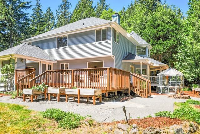 195 NE Lazy Fox Lane, Poulsbo, WA 98370