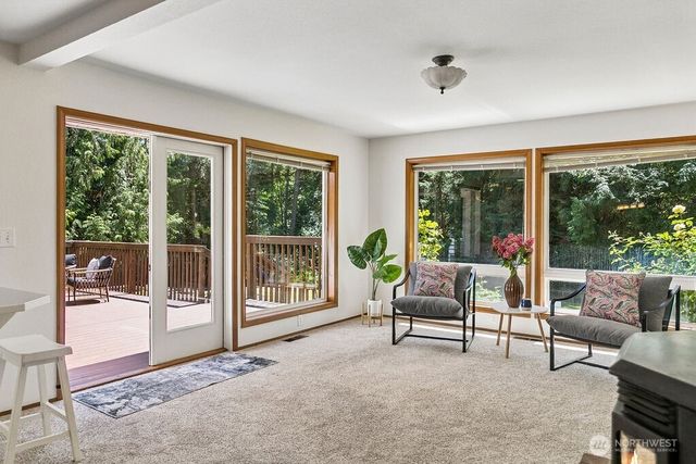 195 NE Lazy Fox Lane, Poulsbo, WA 98370