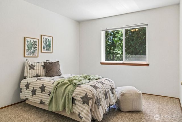 195 NE Lazy Fox Lane, Poulsbo, WA 98370