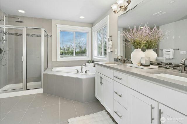 8435 NE 146th Street, Kenmore, WA 98028