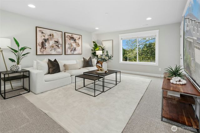 8435 NE 146th Street, Kenmore, WA 98028