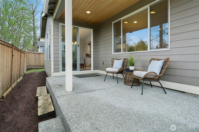 8435 NE 146th Street, Kenmore, WA 98028
