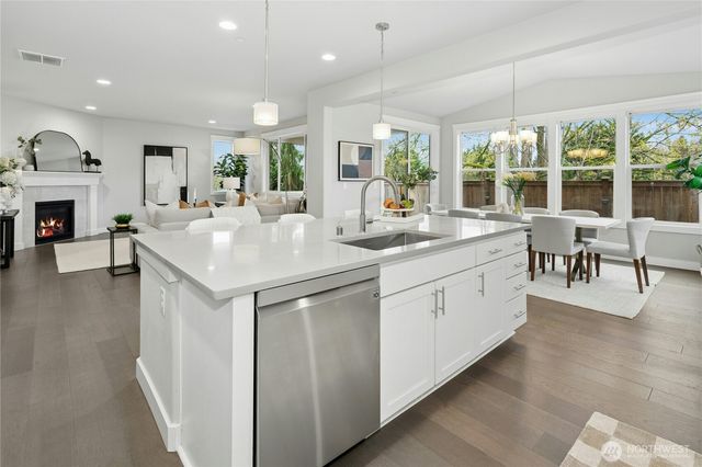 8435 NE 146th Street, Kenmore, WA 98028