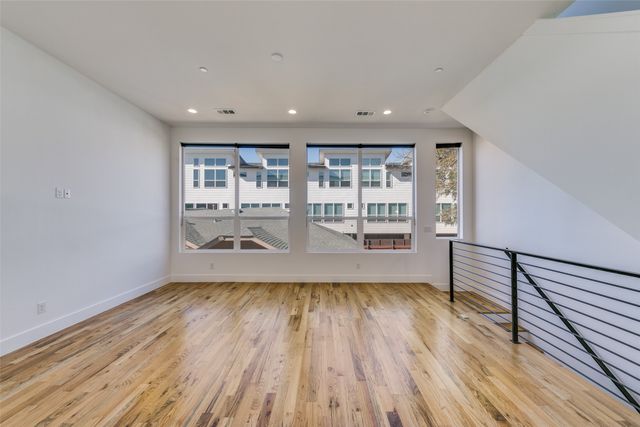 5923 Lindell Avenue 102, Dallas, TX 75206