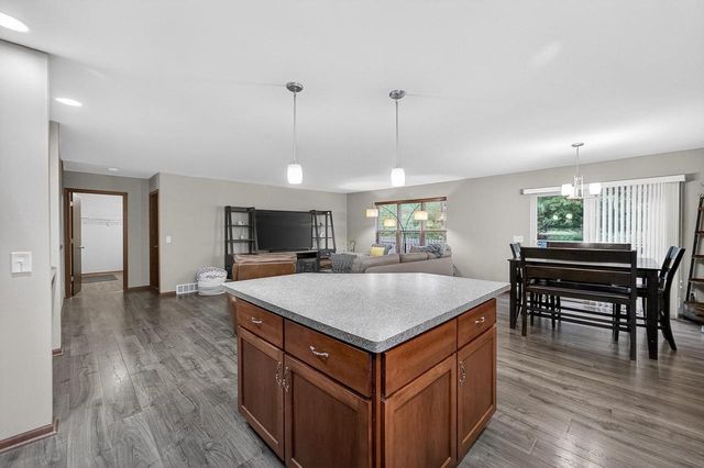 8918 Silkwood Trail, Verona, WI 53593