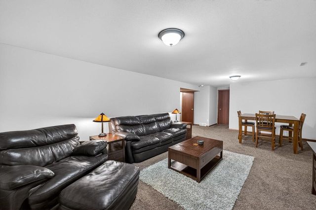8918 Silkwood Trail, Verona, WI 53593