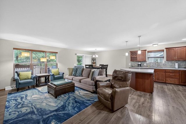 8918 Silkwood Trail, Verona, WI 53593