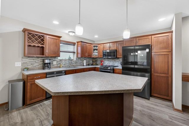 8918 Silkwood Trail, Verona, WI 53593