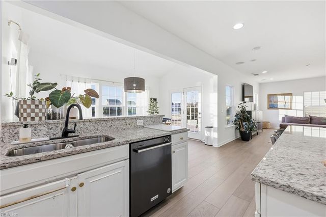 118 Green Lake RD, Moyock, NC 27958