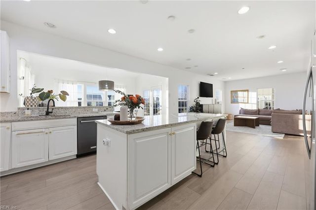 118 Green Lake RD, Moyock, NC 27958