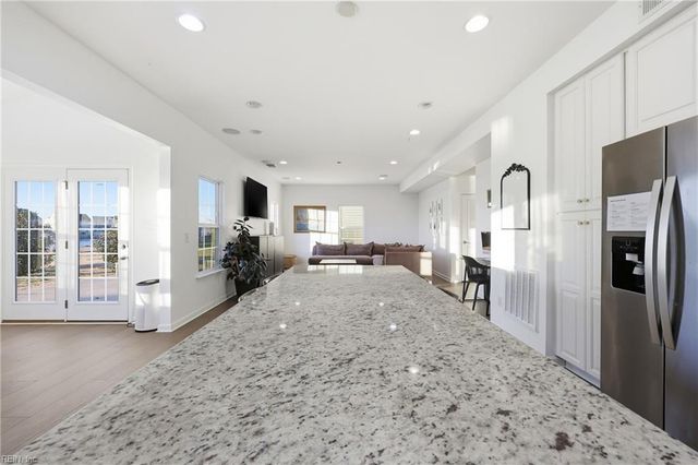 118 Green Lake RD, Moyock, NC 27958