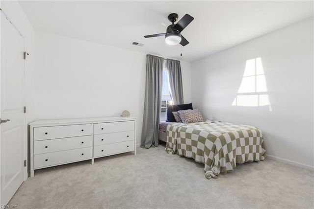 118 Green Lake RD, Moyock, NC 27958