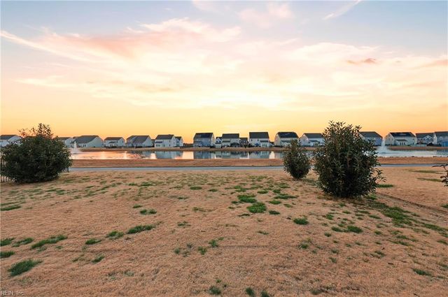 118 Green Lake RD, Moyock, NC 27958