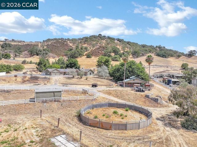 4161 Leon Dr., Clayton, CA 94517