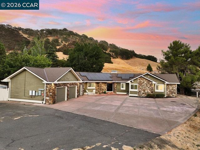 4161 Leon Dr., Clayton, CA 94517