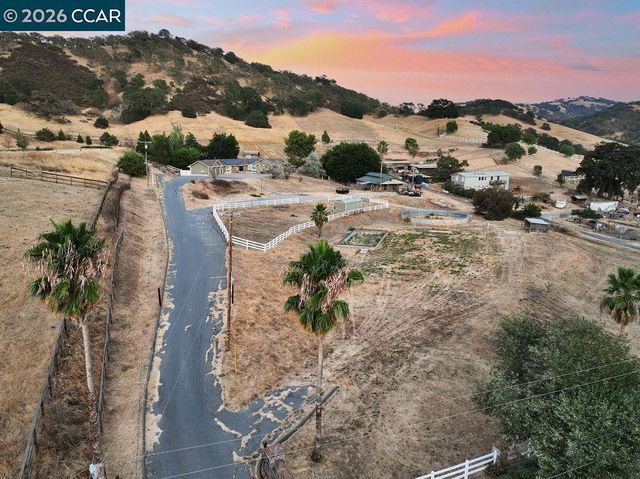 4161 Leon Dr., Clayton, CA 94517