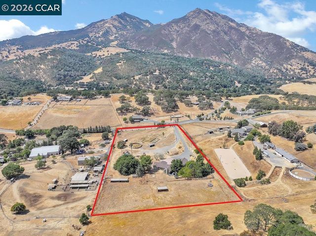 4161 Leon Dr., Clayton, CA 94517