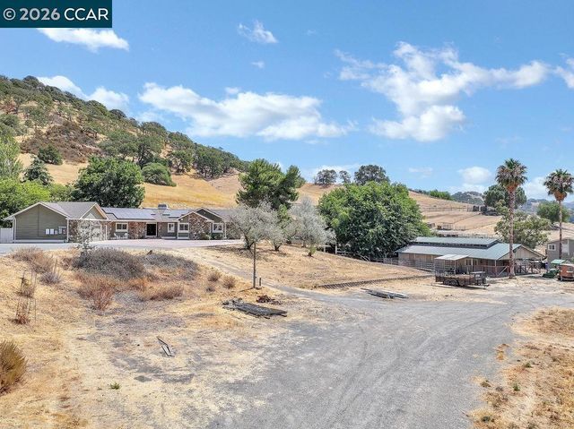 4161 Leon Dr., Clayton, CA 94517