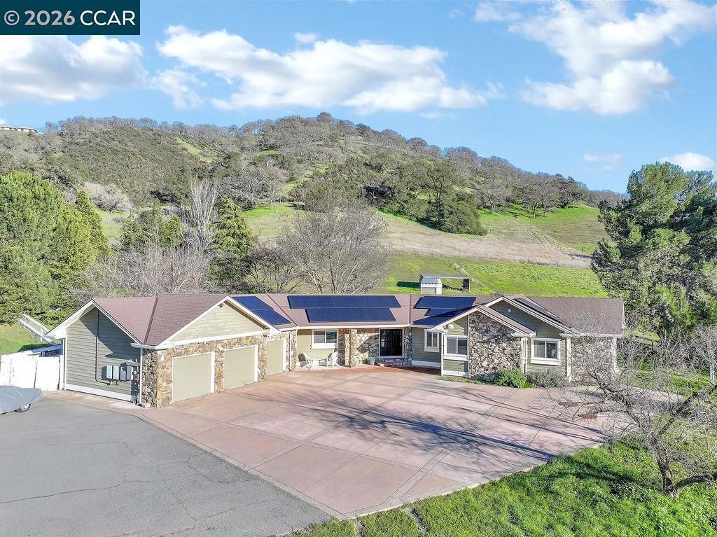 4161 Leon Dr., Clayton, CA 94517