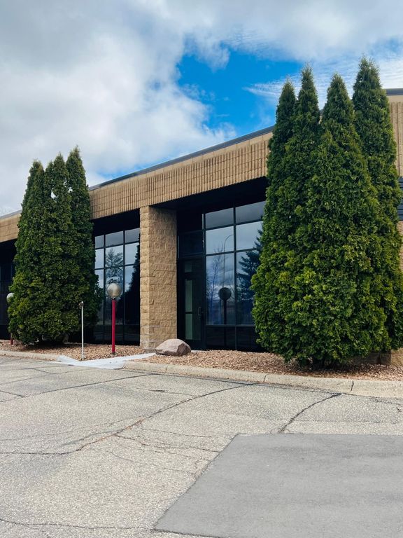 1860 Wooddale Drive Suite 500, Woodbury, MN 55125 — exterior