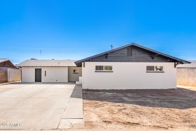 6201 W INDIANOLA Avenue, Phoenix, AZ 85033
