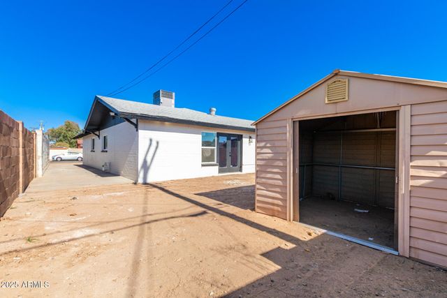 6201 W INDIANOLA Avenue, Phoenix, AZ 85033