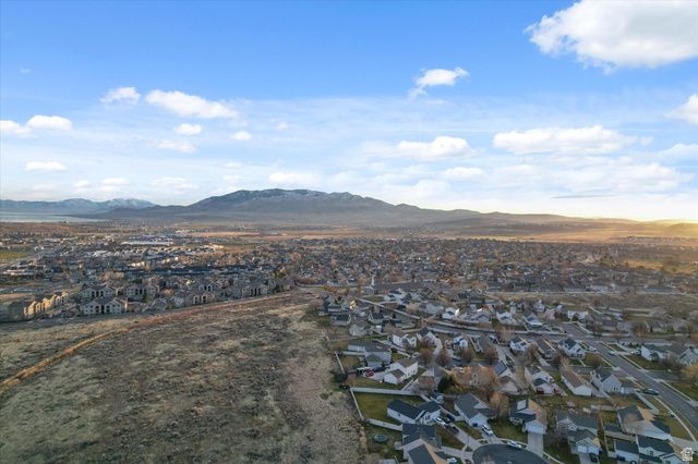 167 W APPLE AVE, Saratoga Springs, UT 84045