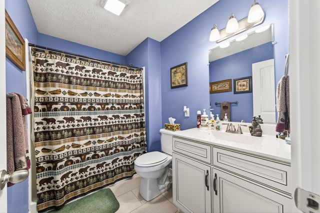 2040 Walker Cove Rd, Sparta, TN 38583