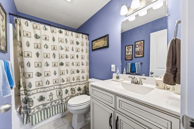 2040 Walker Cove Rd, Sparta, TN 38583