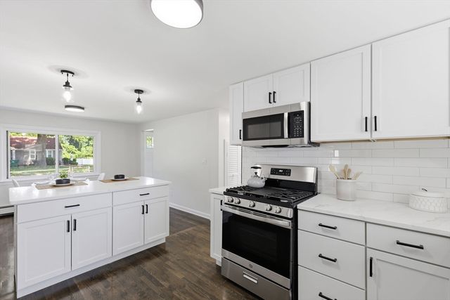 505 Prospect St, Chicopee, MA 01020