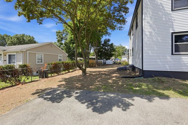 505 Prospect St, Chicopee, MA 01020