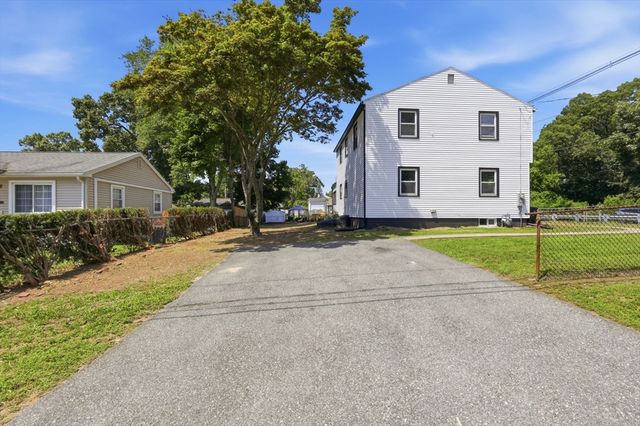 505 Prospect St, Chicopee, MA 01020