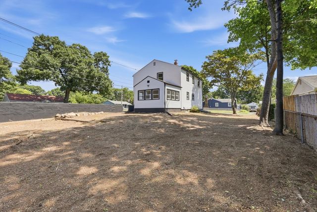 505 Prospect St, Chicopee, MA 01020