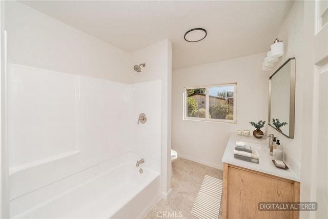 14387 Jicarilla Road, Apple Valley, CA 92307