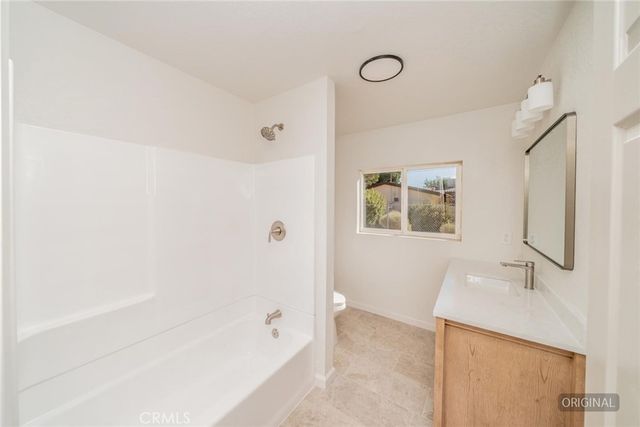 14387 Jicarilla Road, Apple Valley, CA 92307