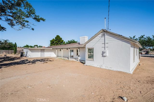 14387 Jicarilla Road, Apple Valley, CA 92307