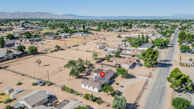 14387 Jicarilla Road, Apple Valley, CA 92307