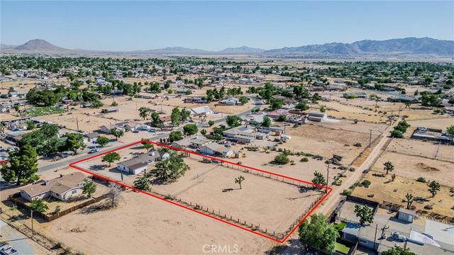 14387 Jicarilla Road, Apple Valley, CA 92307