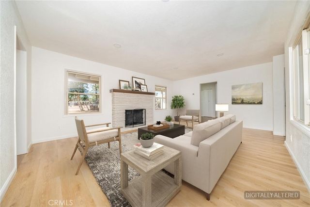 14387 Jicarilla Road, Apple Valley, CA 92307
