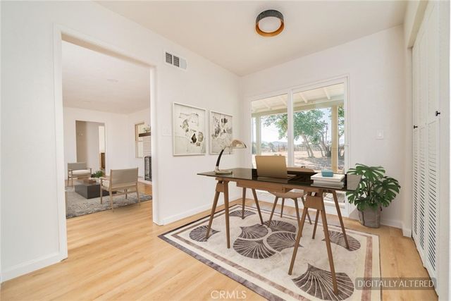 14387 Jicarilla Road, Apple Valley, CA 92307