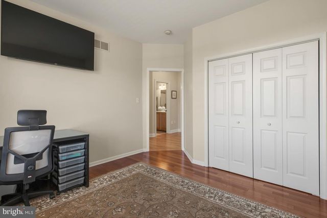 1525 GATEWAY DR, Quakertown, PA 18951