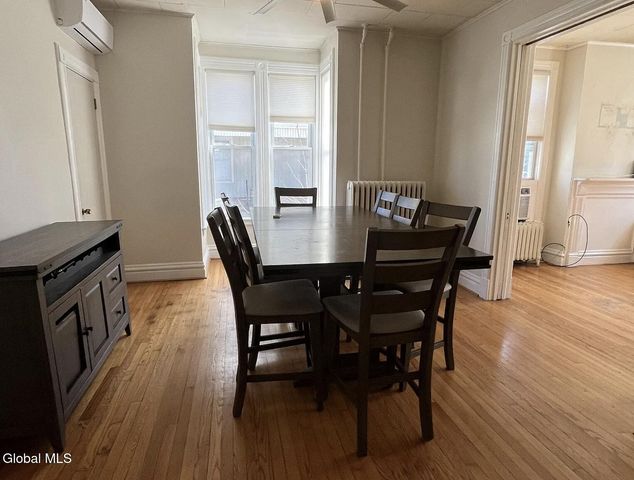 6 S Lake Avenue, Troy, NY 12180