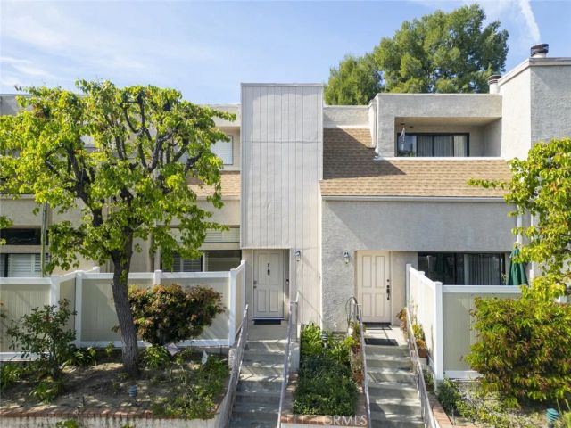 15235 Magnolia Boulevard E, Sherman Oaks, CA 91403