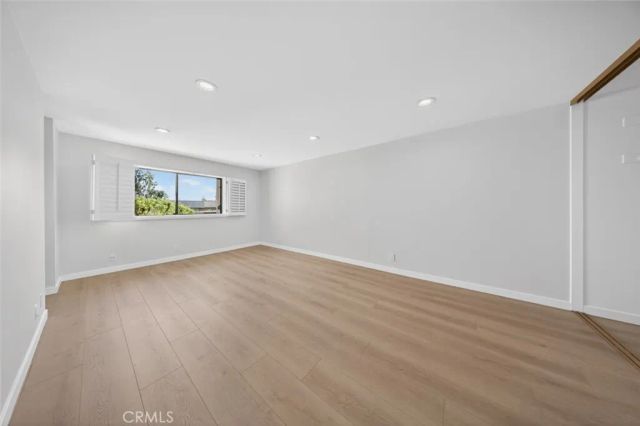 15235 Magnolia Boulevard E, Sherman Oaks, CA 91403