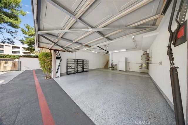 15235 Magnolia Boulevard E, Sherman Oaks, CA 91403