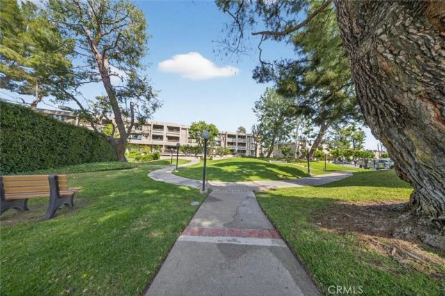 15235 Magnolia Boulevard E, Sherman Oaks, CA 91403